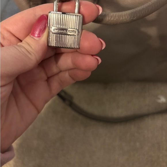 Michael Kors Bag - Picture 2 of 3